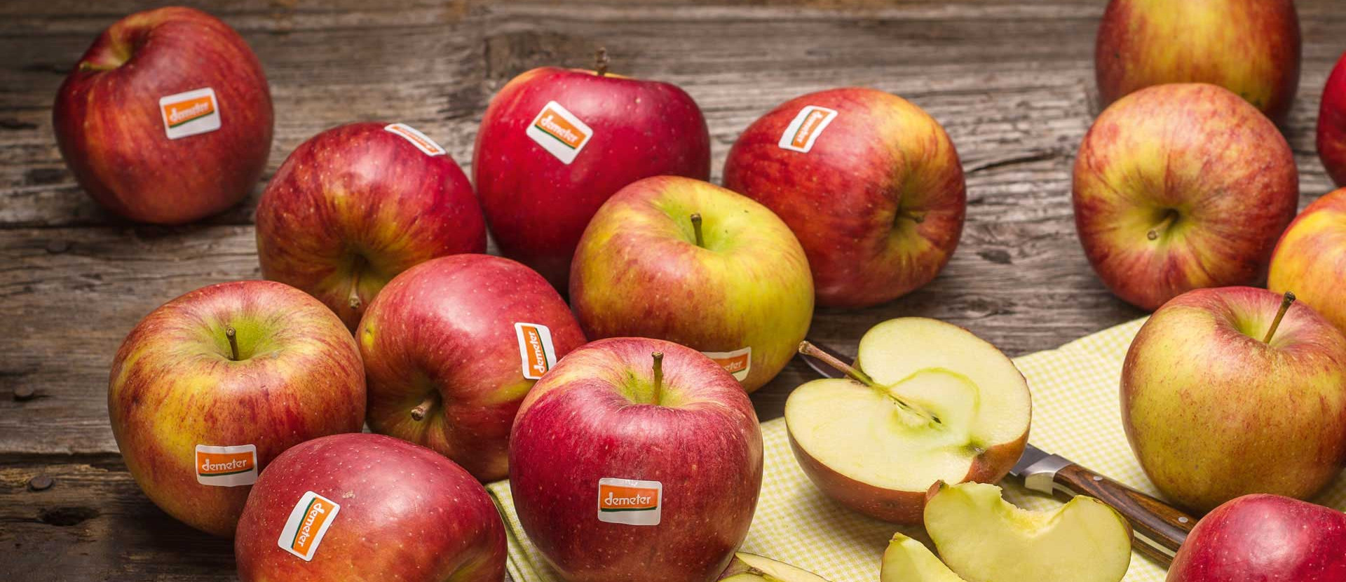 Rote demeter bio Äpfel