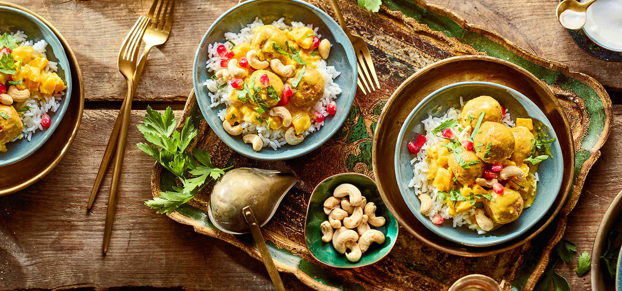 Orientalische Hackbällchen in Cashewsauce