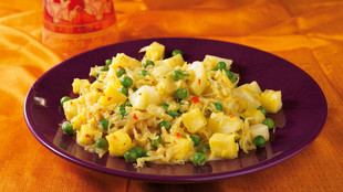 Sauerkraut Curry mit Ananas und Kokosmilch