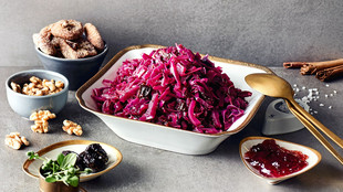 Rotkohl mit Pflaumen und Johannisbeergele