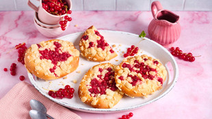 Johannisbeer Streusel Teilchen