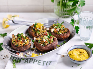 Riesenchampignons mit Nussfuellung