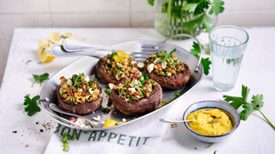 Riesenchampignons mit Nussfuellung