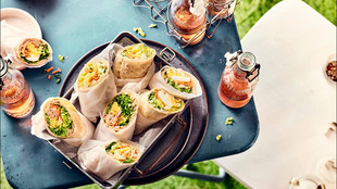 Thunfischwraps mit Salat, Senf und Ei