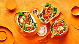 Herbstsalat mit Kürbis, Granatapfel und Brie
