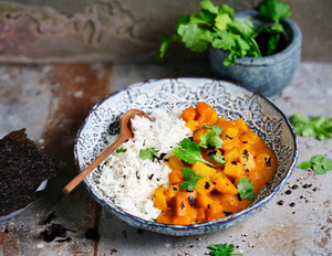 Vegetarisches Curry mit Kartoffeln