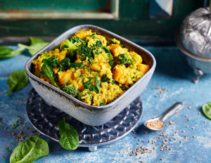 Ayurvedisches Kitchari mit Süßkartoffeln und Spinat