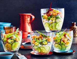 Sushi-Salat im Glas
