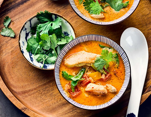 Tom Kha Gai - Thai-Kokosnuss-Suppe