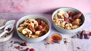Hirse Bowl mit Banane und Weintrauben 1920x1080