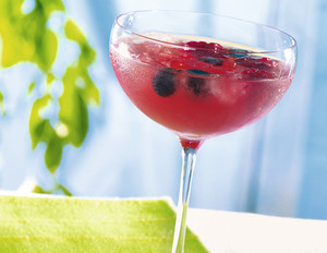 Rhabarber-Berry-Cooler (fruchtig süß)