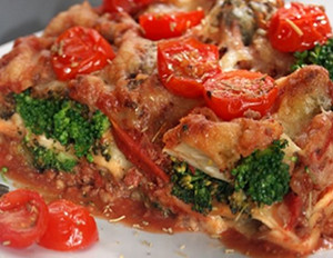 Brokkoli-Lasagne mit Rosmarintomaten