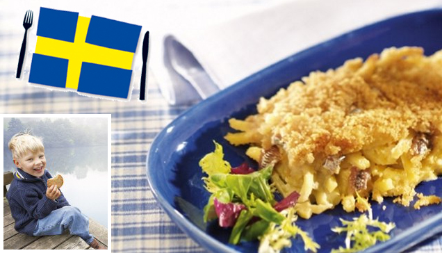 Schwedisches Gericht, Junge der einen Haferkesk isst und die schwedische Flagge mit Messer und Gabel